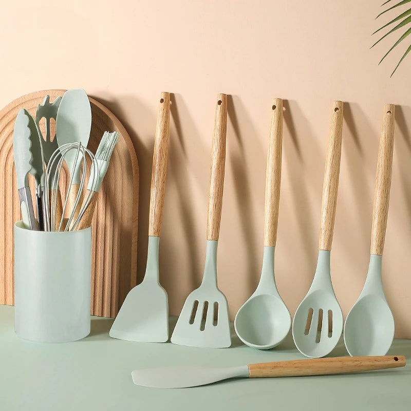 12PCS/Set Premium Quality Silicone Kitchen Utensils Set with Wood Handle and Storage Bucket Kitchen Tools Cooking Accessories