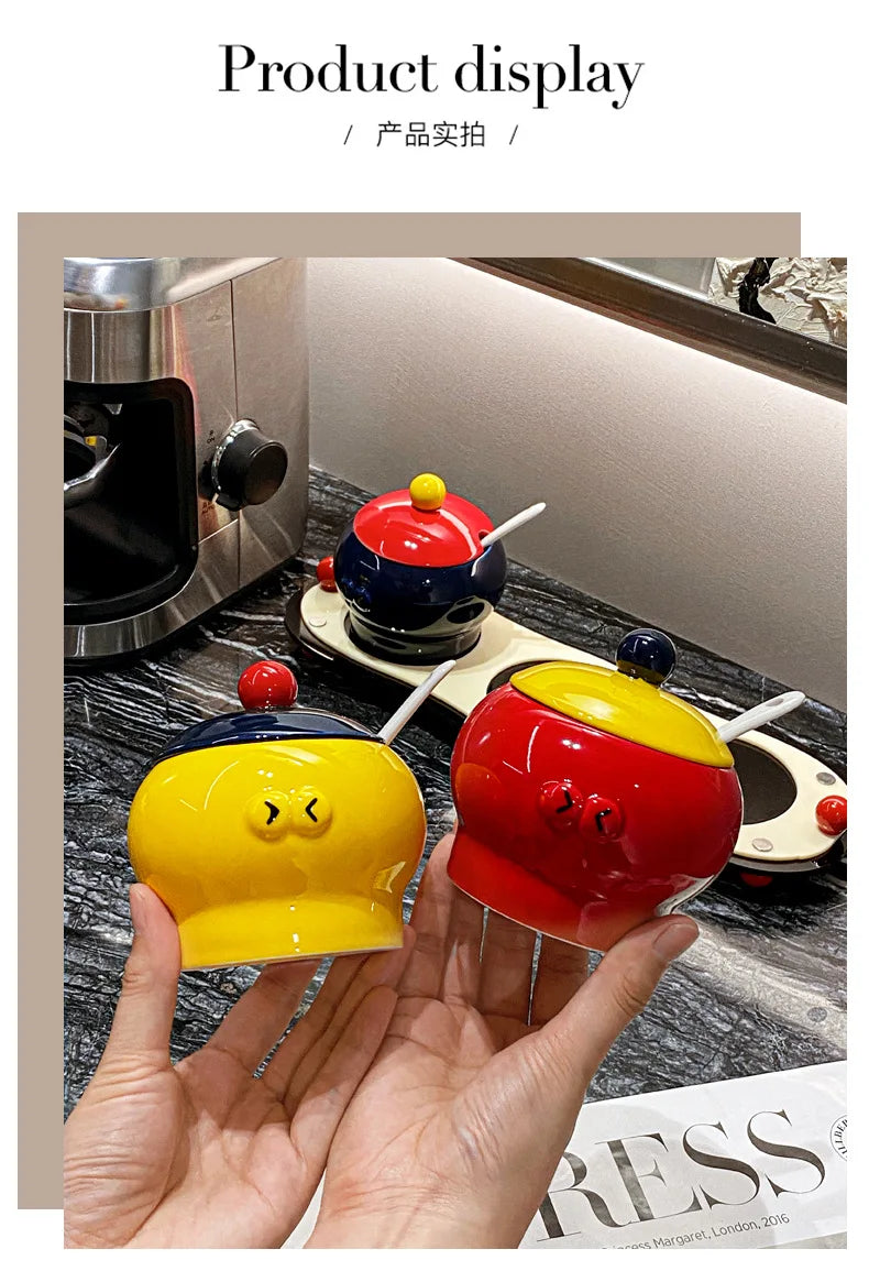 Ceramic household cute condiment box Condiment jar Salt jar condiment jar with covered kitchen storage utensils