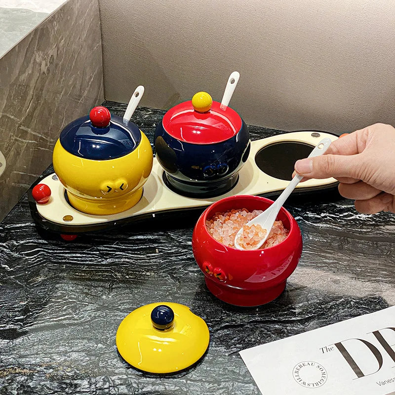 Ceramic household cute condiment box Condiment jar Salt jar condiment jar with covered kitchen storage utensils