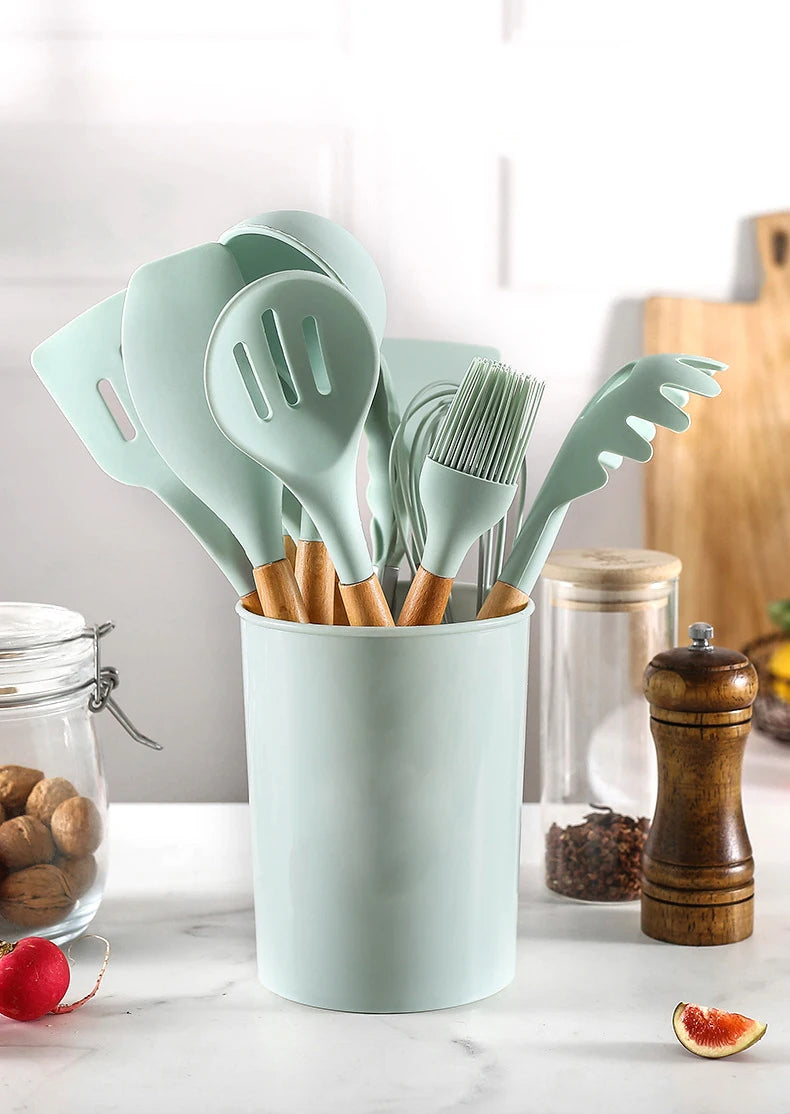 12PCS Silicone Kitchenware Non-Stick Cookware Kitchen Utensils Set Spatula Shovel Egg Beaters Wooden Handle Cooking Tool Set Hot