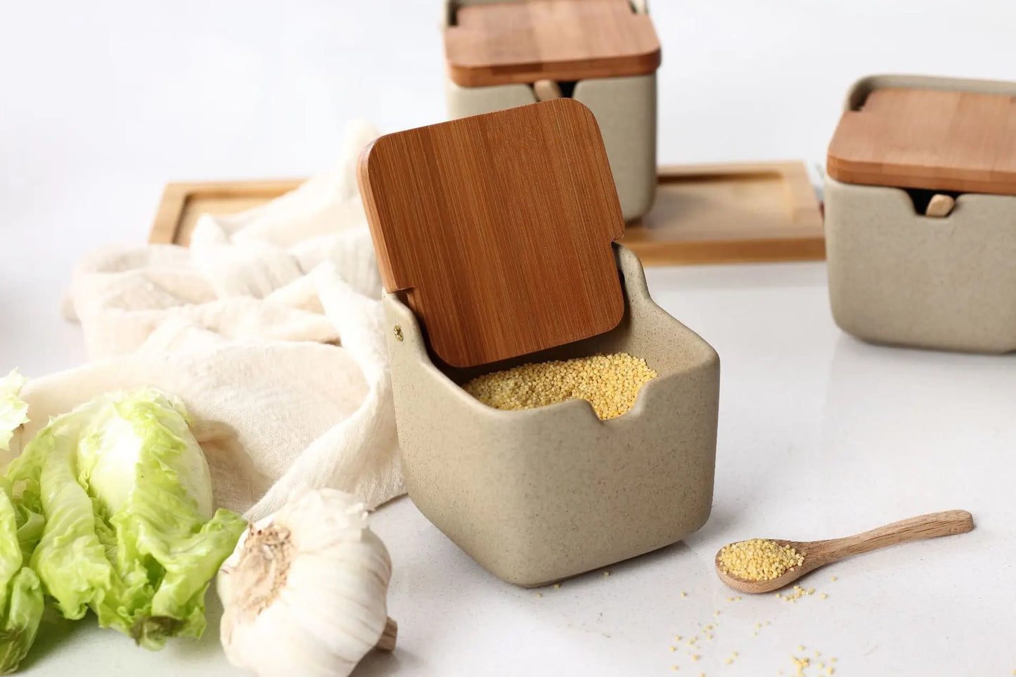 Ceramic Seasoning Jars with Wooden Lid Salt Shakers Kitchen Supplies White Spice Organizer Canister Spoon Set White Sugar Box