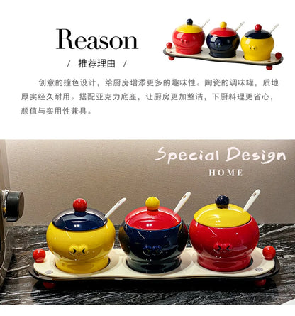 Ceramic household cute condiment box Condiment jar Salt jar condiment jar with covered kitchen storage utensils