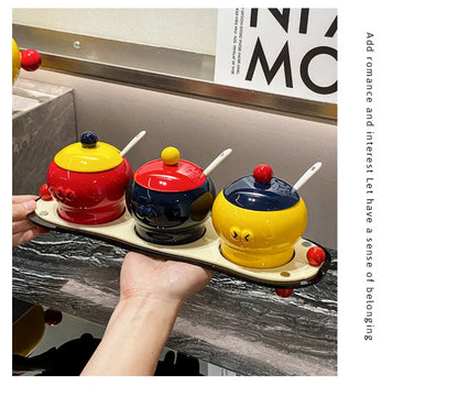 Ceramic household cute condiment box Condiment jar Salt jar condiment jar with covered kitchen storage utensils