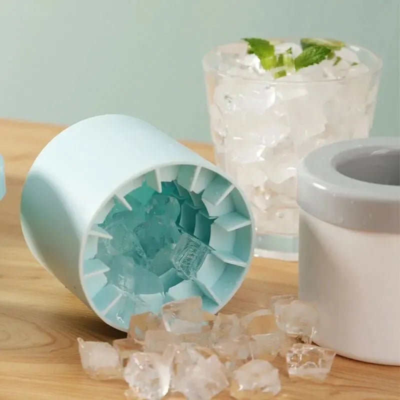 Silicone Round Ice Cube Mold – DIY Ice Bucket Maker for Home, Bar & Summer Drinks