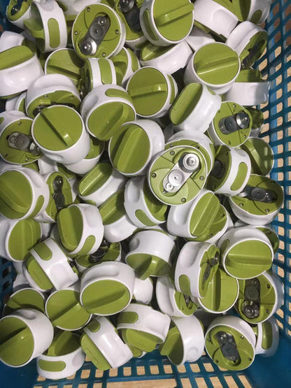 Multi-Purpose Lid Opener Screw Kitchen Utility Gadget – Labor Saving Easy Jar & Bottle Opener